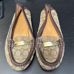 Coach flats